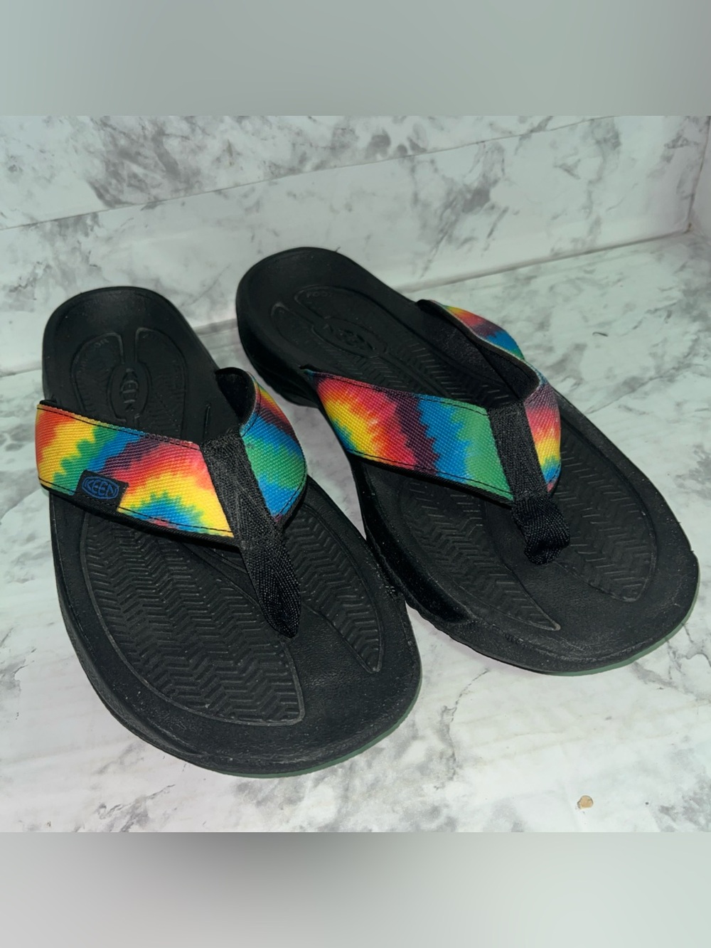 KEEN Mens Size 9.5 Kona Slip On Flip-Flop flat Tie-Dye colorway